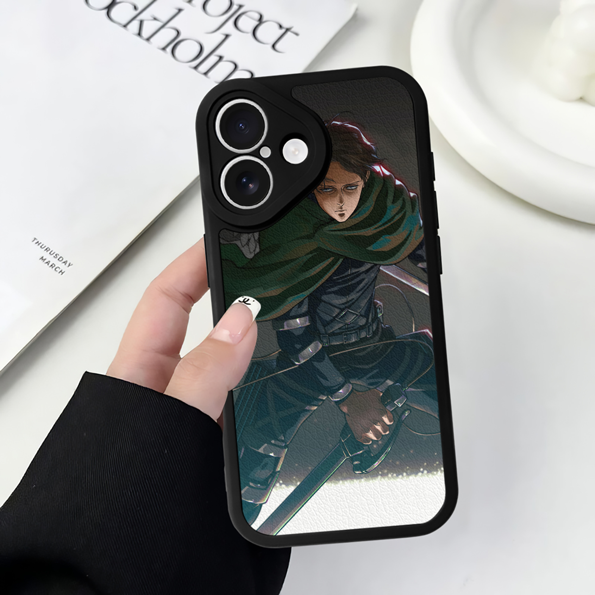 （画像用） 進撃の巨人 Attack on Titan 【iPhone 16シリーズ対応】シリコンスマホケース（レザー調） 材質：シリコン
